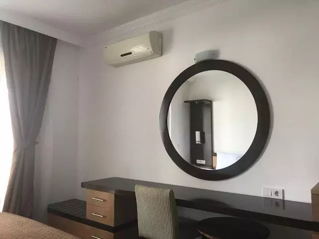 196675274 (Copy).jpg